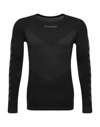 HUMMEL FIRST SEAMLESS JERSEY L/S / Nahtlose Verarbeitung und körperbetontes Design