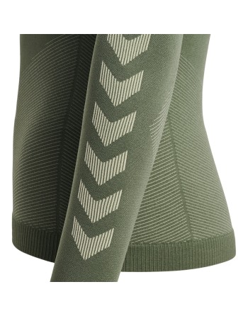 HUMMEL FIRST SEAMLESS JERSEY L/S W / Nahtlose Verarbeitung und körperbetontes Design